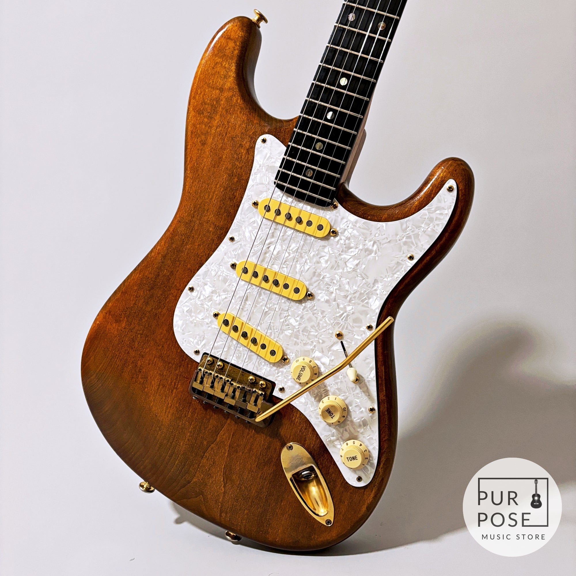 Used] Fender Japan ST62-115 Walnut Stratocaster MOD