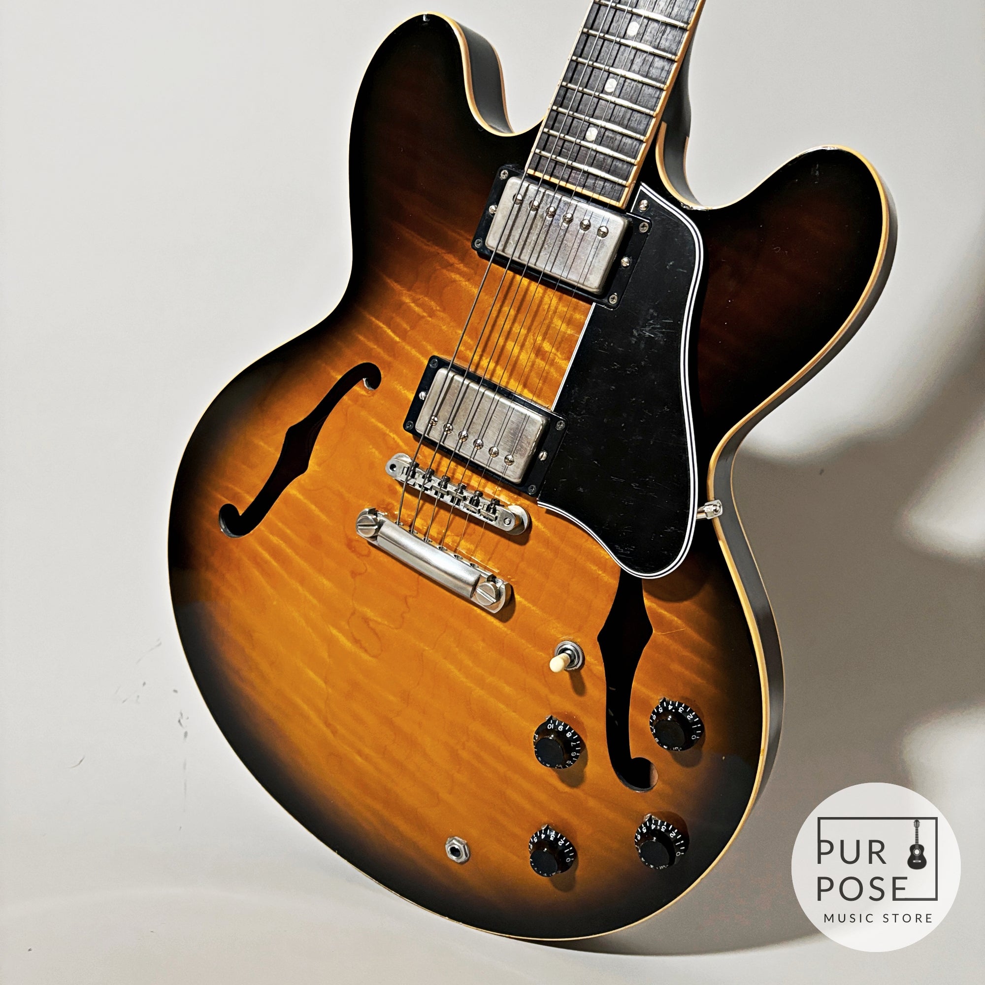 中古/試奏動画あり】Gibson ES-335 DOT figured Memphisデカール 2002年製