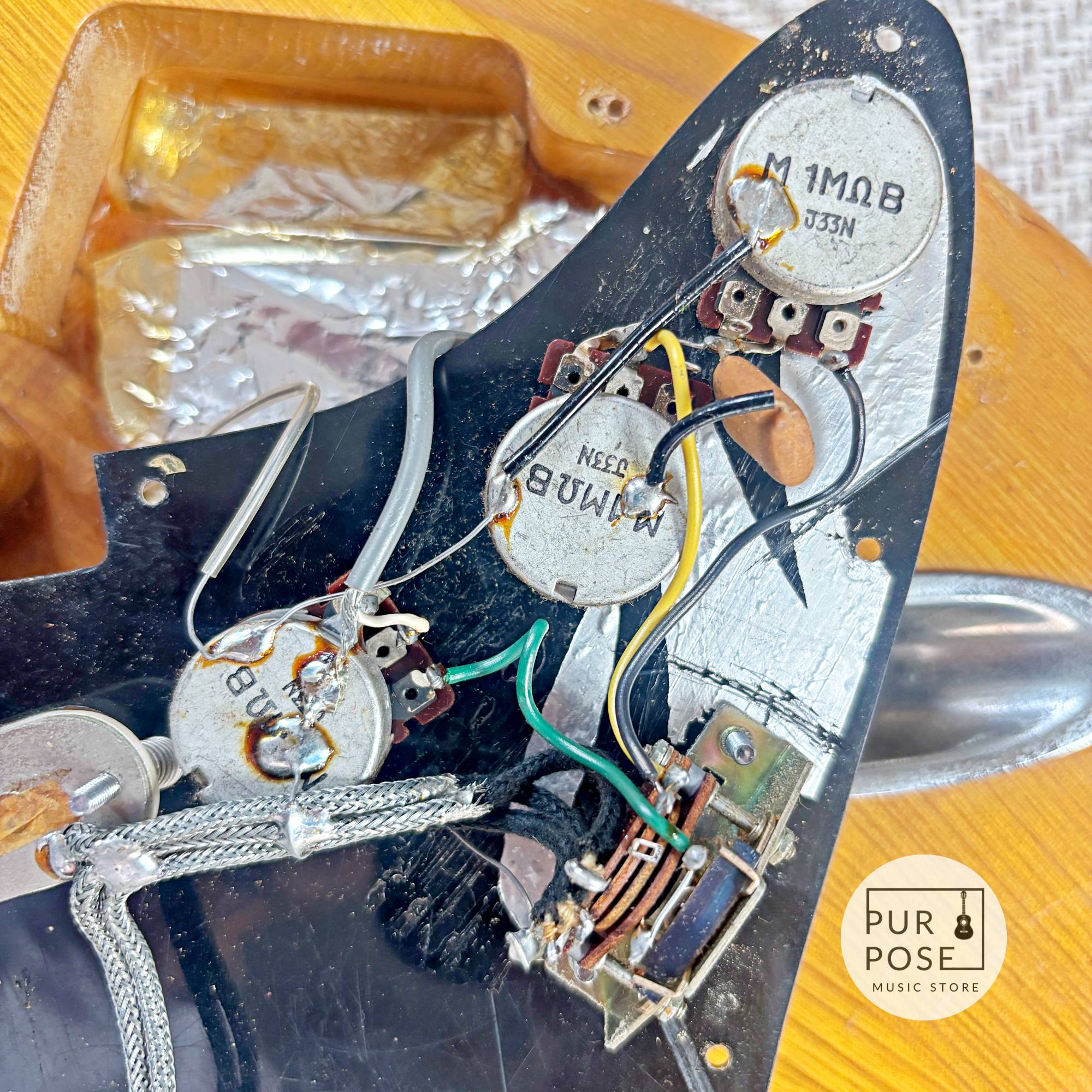 【中古】Greco SE600 Maxonピックアップ SUPER SOUND Stratocasterタイプ