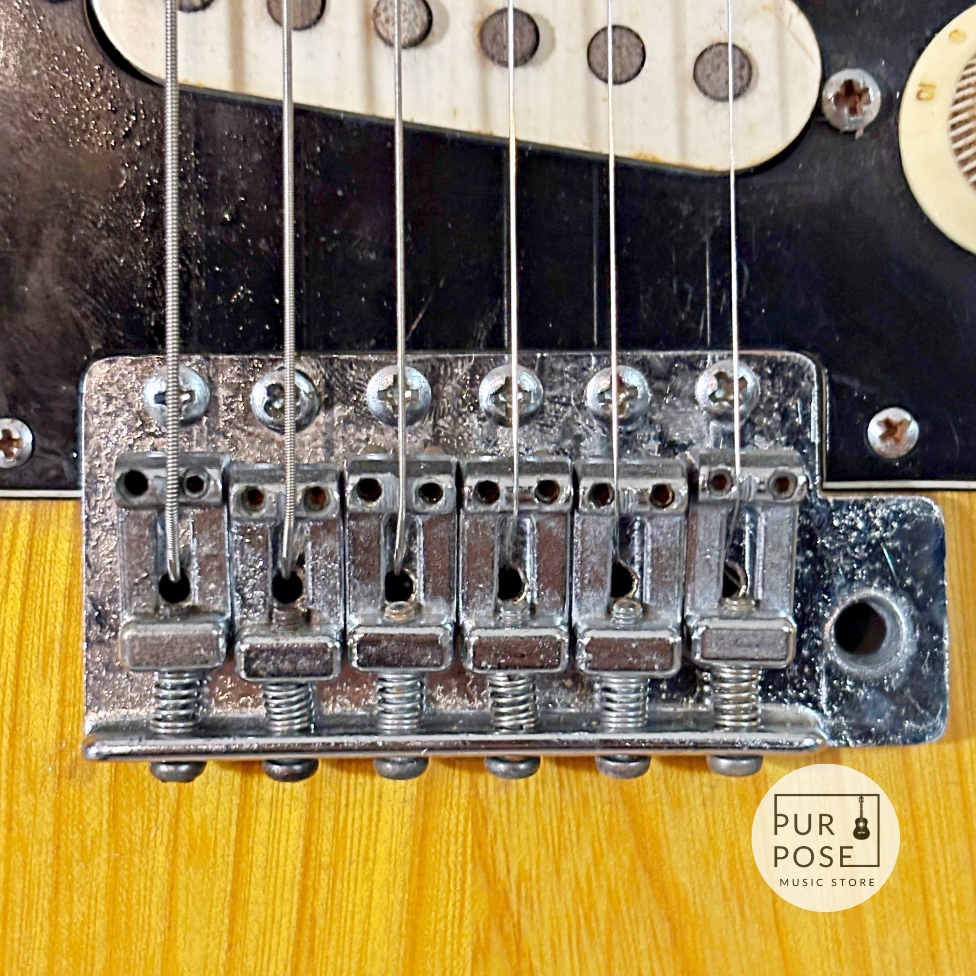 【中古】Greco SE600 Maxonピックアップ SUPER SOUND Stratocasterタイプ