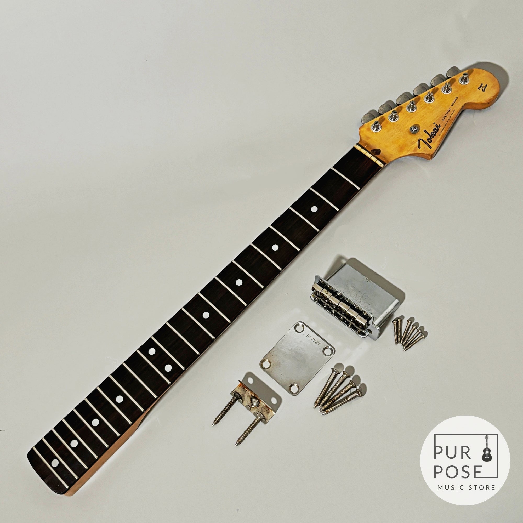 【中古】Tokai STシリーズ Vネック パーツ 1980年製 ストラトキャスター