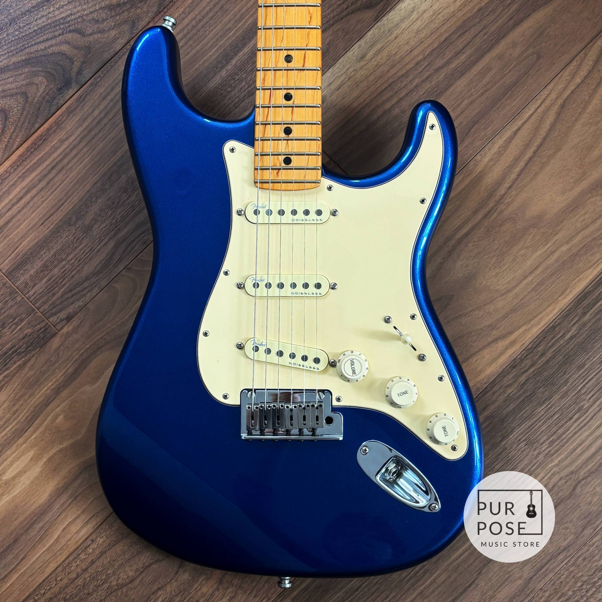 Fender U.S.A STRATOCASTER ギター ハードケース付き Fender（フェンダー） Classic Series Wood Case Mustang / Duo Sonic