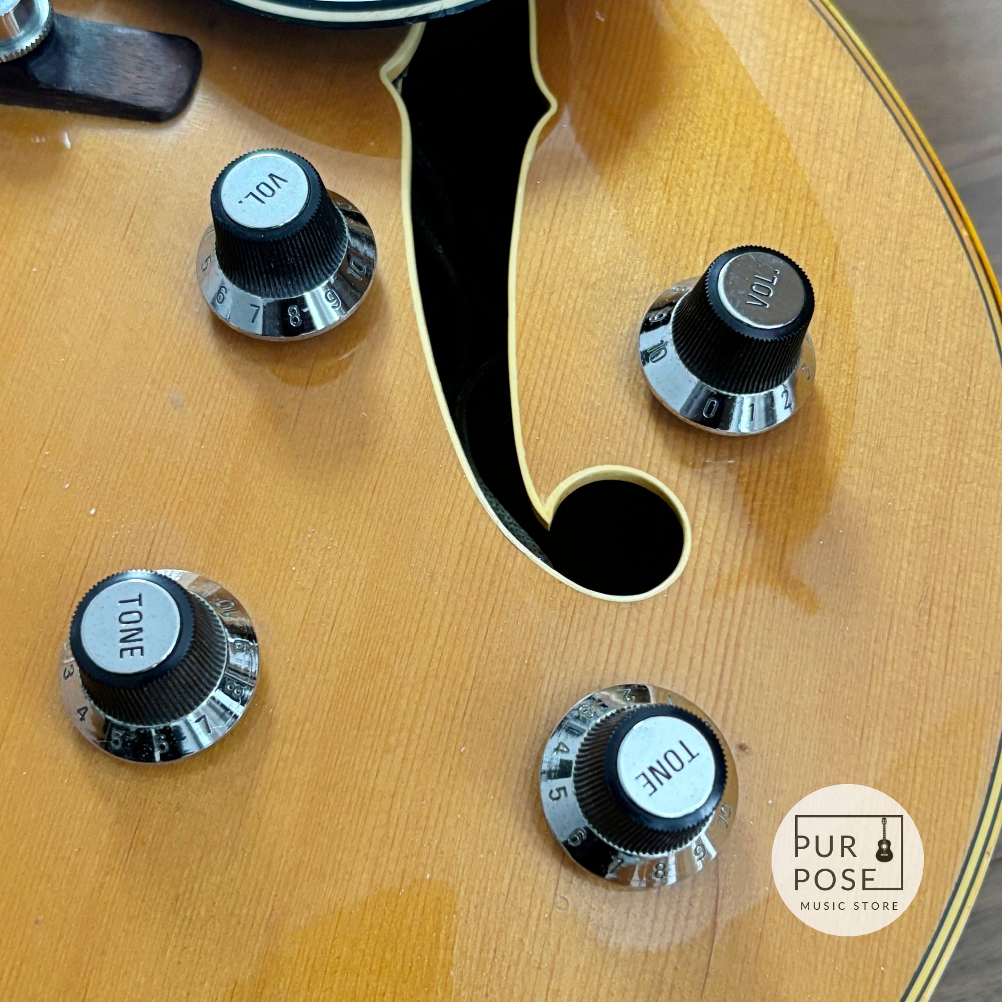 【中古】YAMAHA AE-12 1973年製 フルアコースティックギター