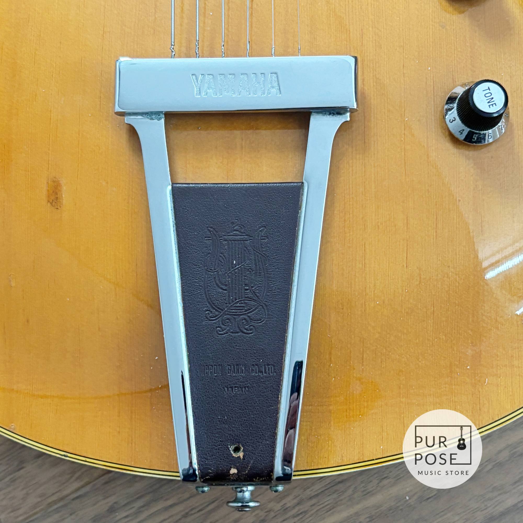 【中古】YAMAHA AE-12 1973年製 フルアコースティックギター