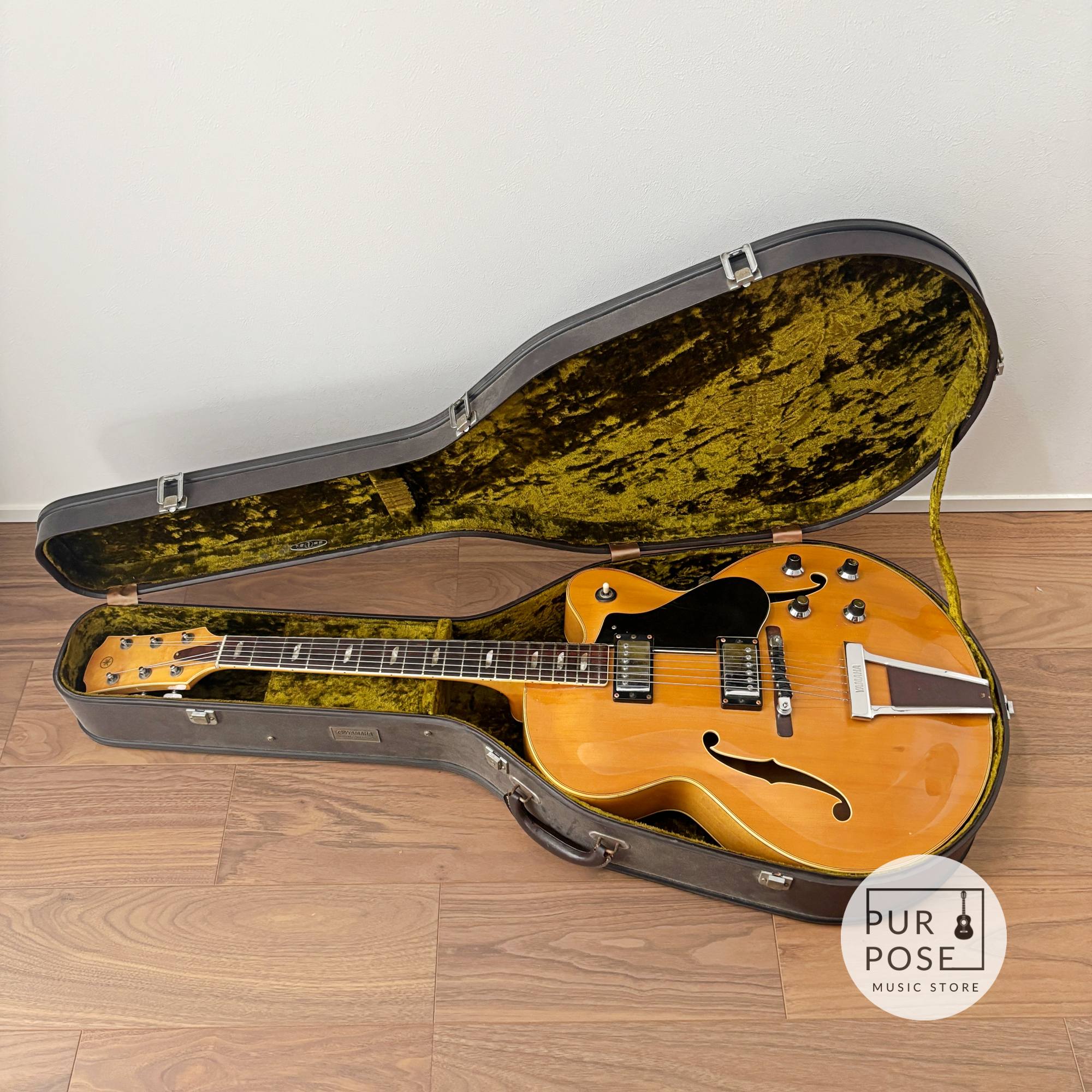 【中古】YAMAHA AE-12 1973年製 フルアコースティックギター