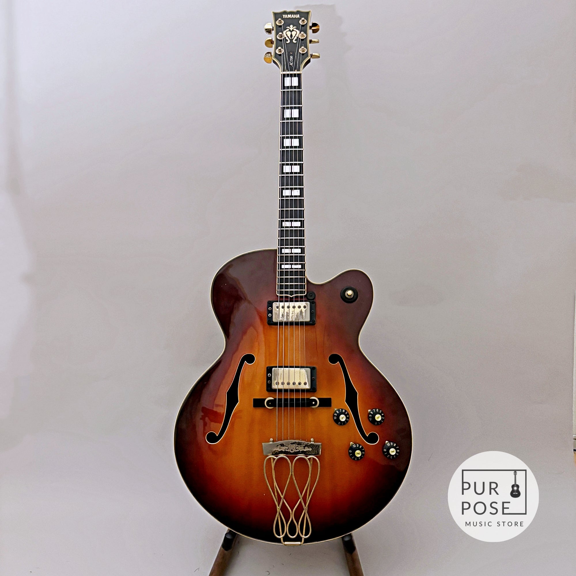 【中古/動画あり】YAMAHA AE1200 バイサウンド搭載 フルアコ 1983年製