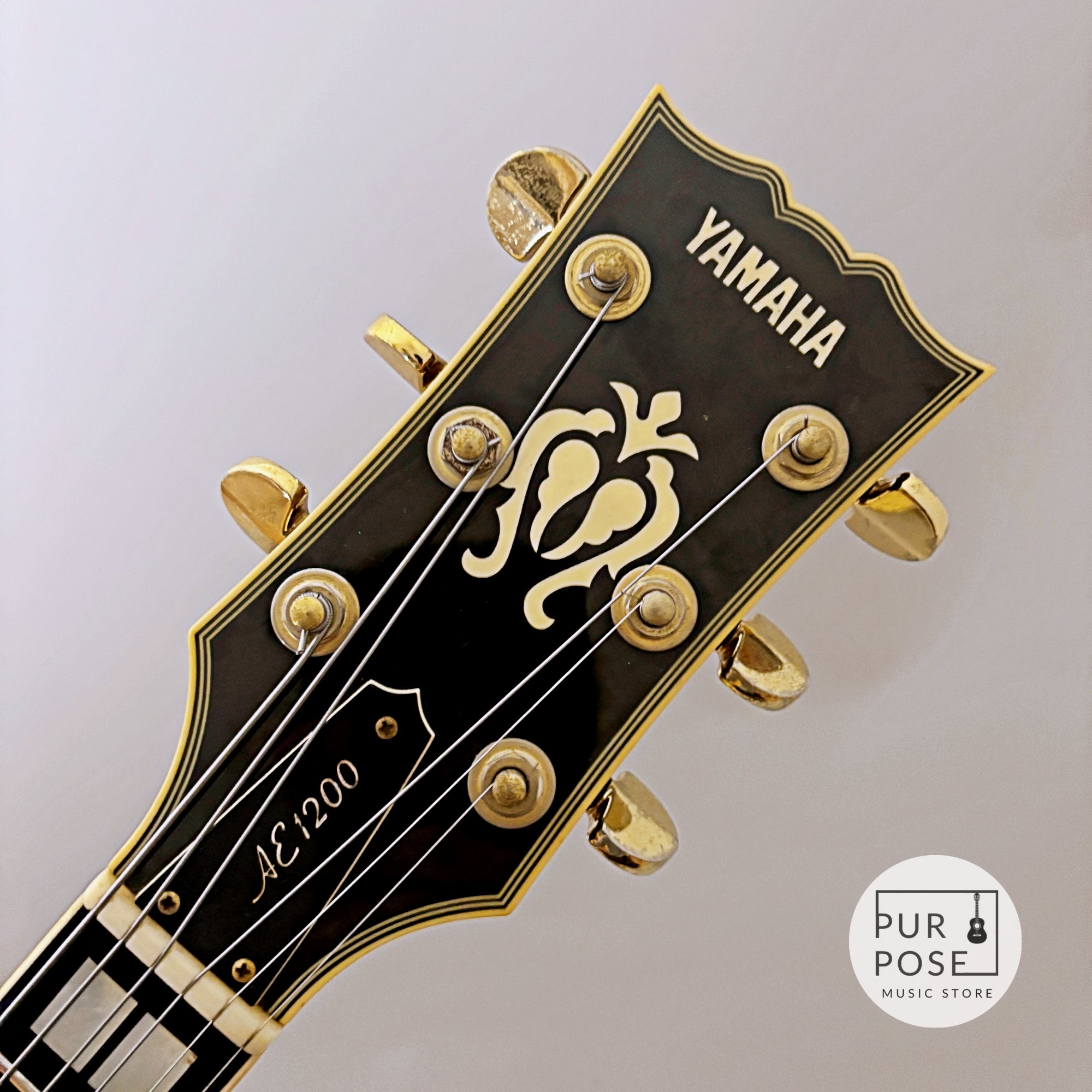 【中古/動画あり】YAMAHA AE1200 バイサウンド搭載 フルアコ 1983年製