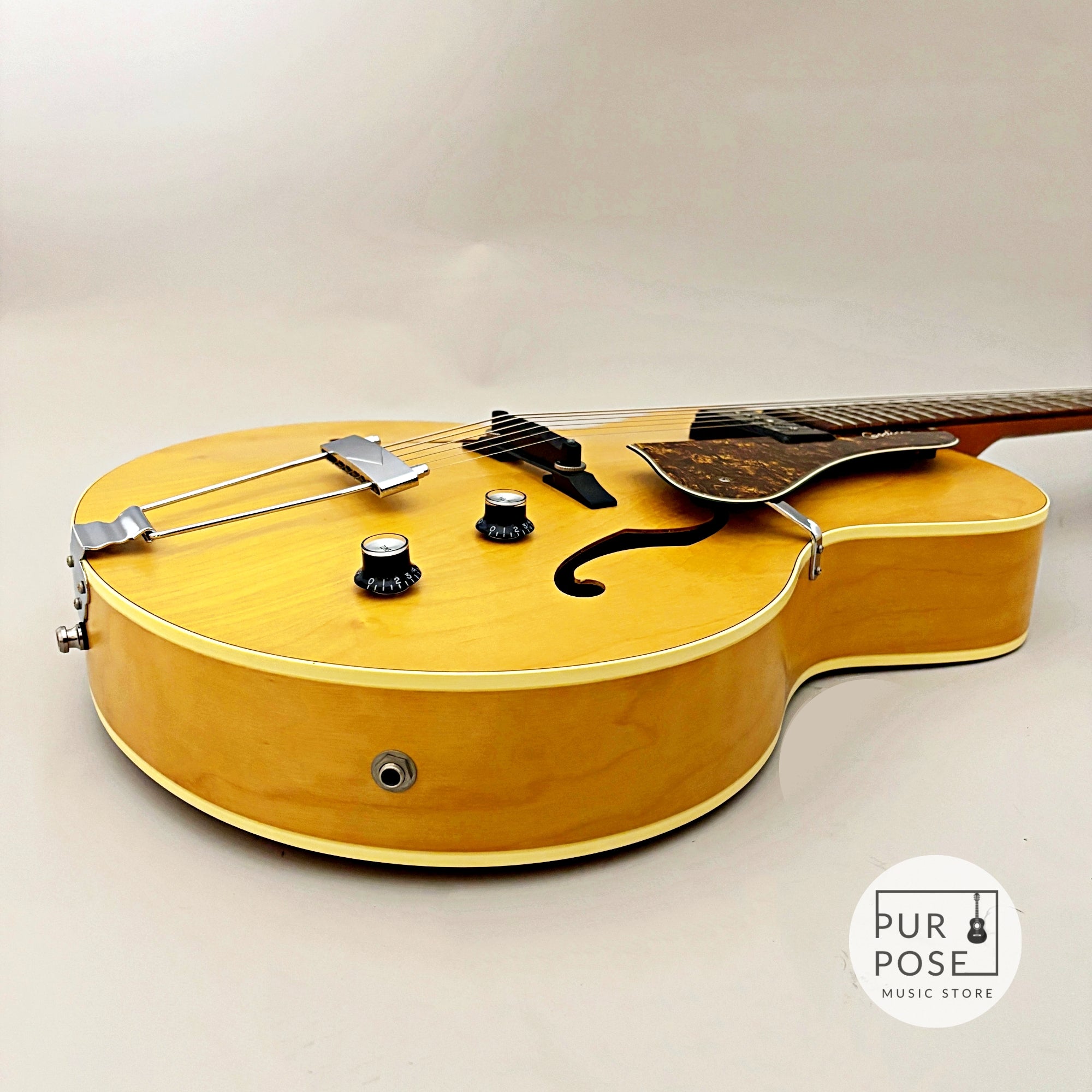 【美品中古/動画あり】Godin 5th Avenue Kingpin P90 Natural フルアコ