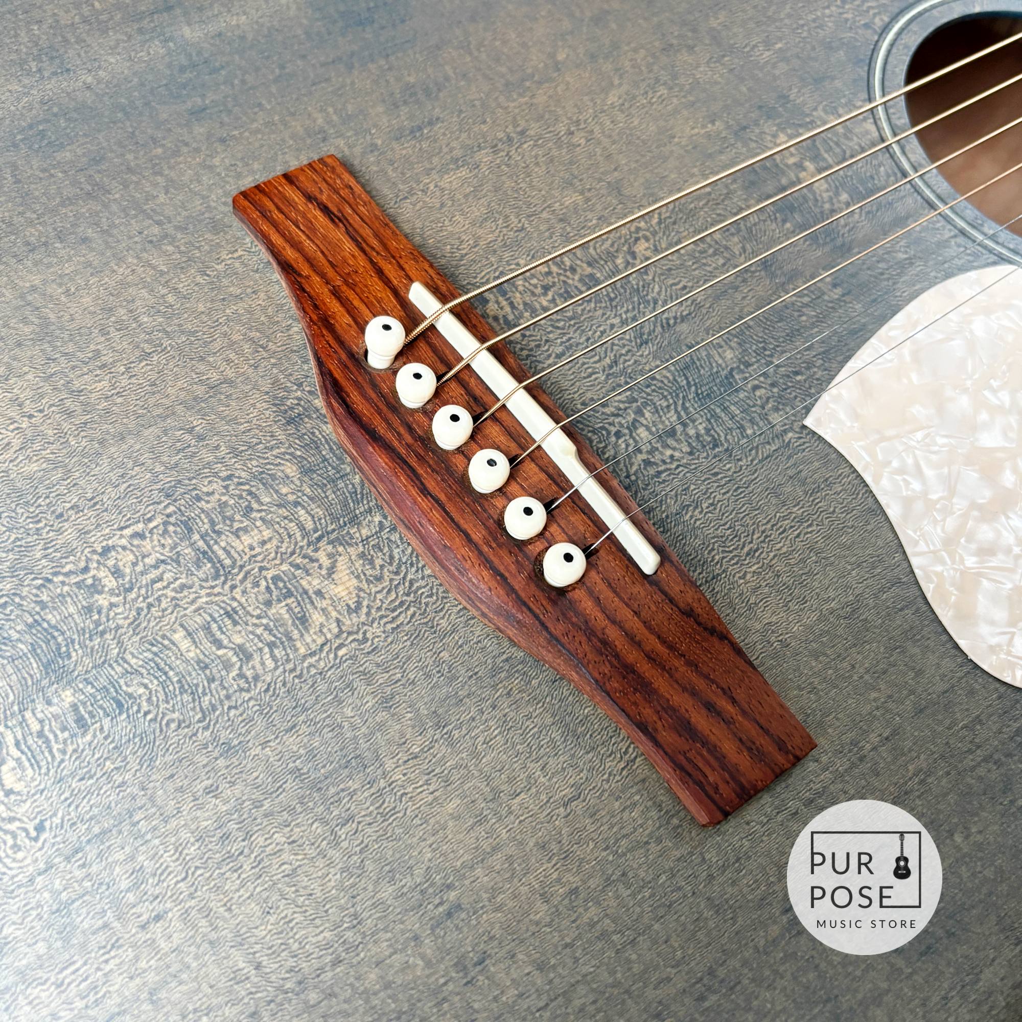 【美品中古】Art & Lutherie Roadhouse Denim Blue Q-Discrete パーラーサイズ