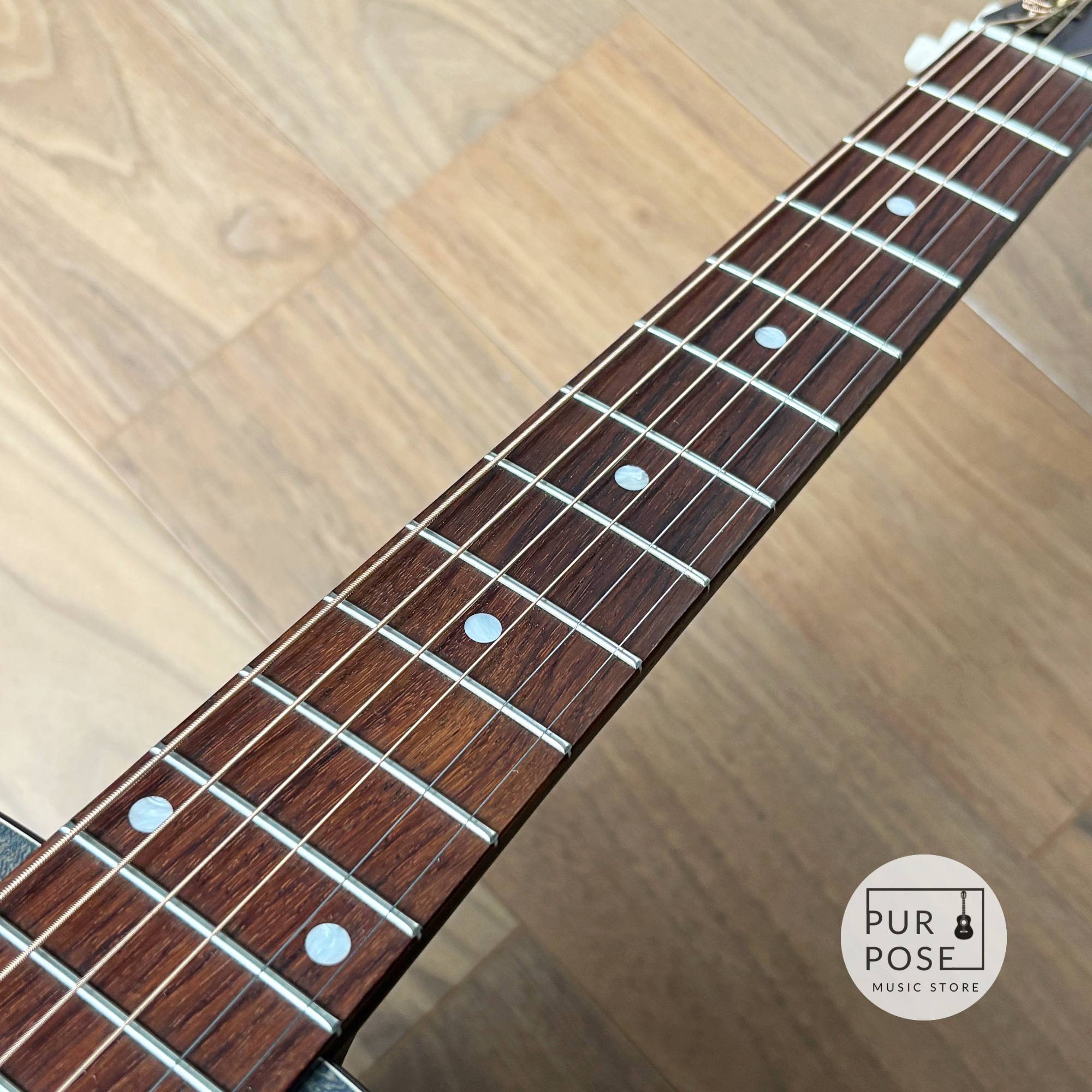 【美品中古】Art & Lutherie Roadhouse Denim Blue Q-Discrete パーラーサイズ